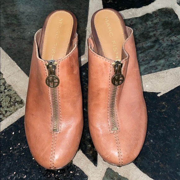 Marc Fisher Cognac Wedge Clog Mule - Picture 2 of 7